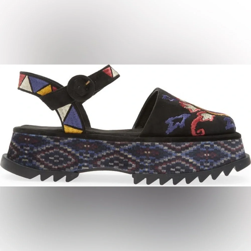 FARM Rio Black Multicolor Embroidered Sandals - Picture 3 of 10